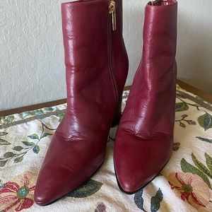 VINCE CAMUTO  -Rich Red leather, pointed toe, dress up or down BOOTIES Sz 6/36.5